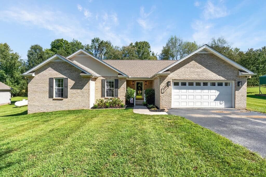 Property Photo:  271 Poplar Point  TN 38580 