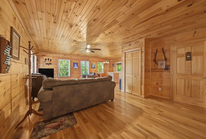 Property Photo: 164 Kangaroo Ridge Rd TN 38549