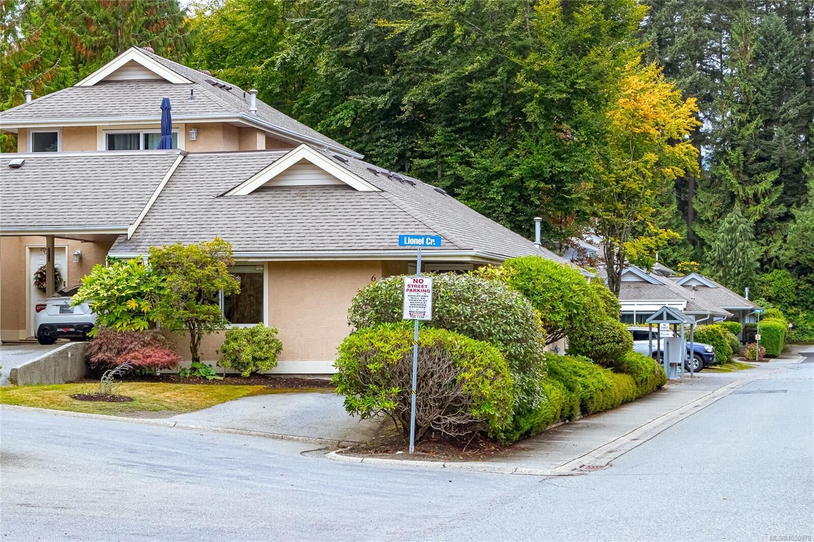 Property Photo: 6064 Lionel Cres BC V9T 6E7