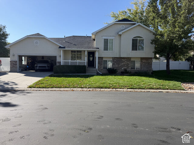 Property Photo: 29 E Redwing Ct N UT 84045