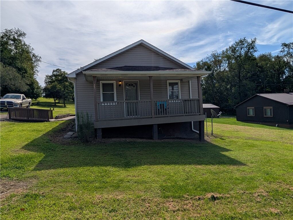 Property Photo: 345 Thornton Rd PA 15417