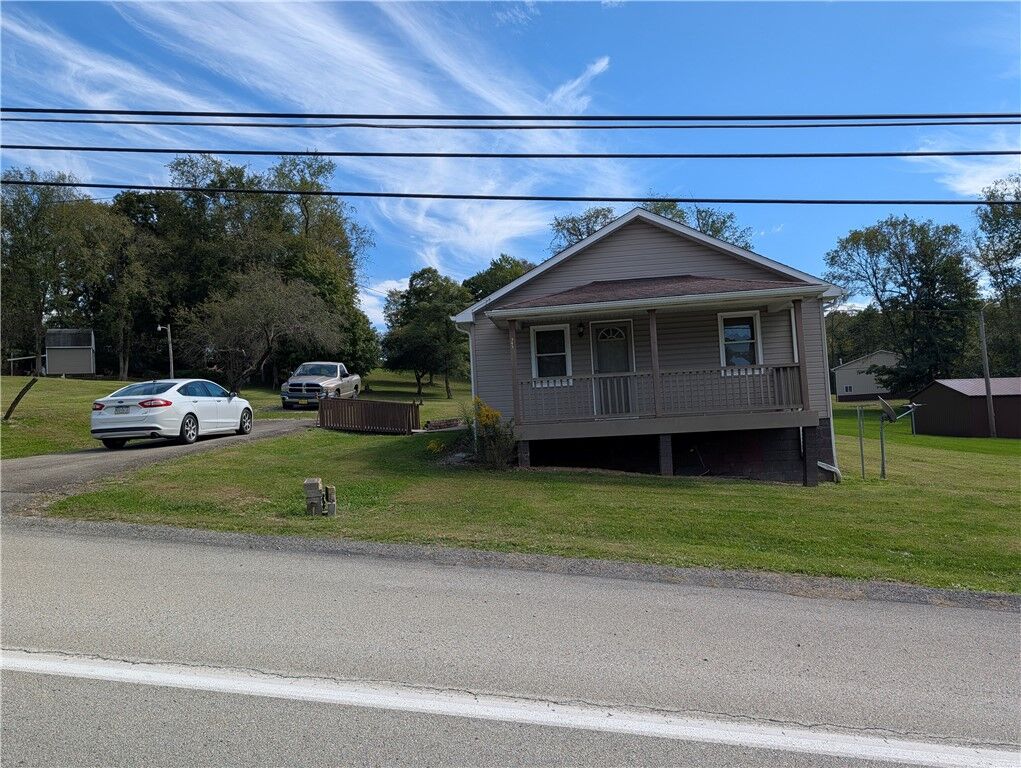 Property Photo: 345 Thornton Rd PA 15417