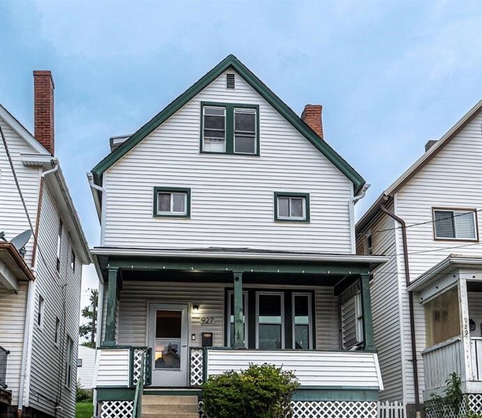 Property Photo:  927 Roup Ave  PA 15014 