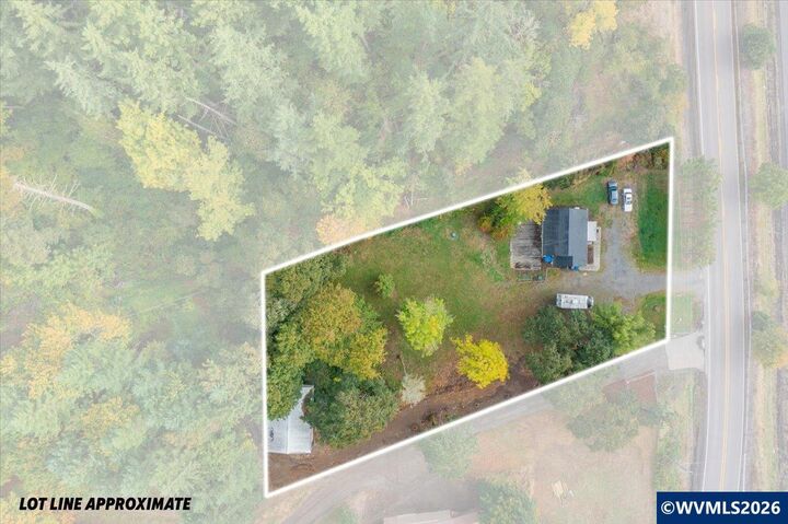 Property Photo: 10175 Sunnyside Rd SE OR 97352