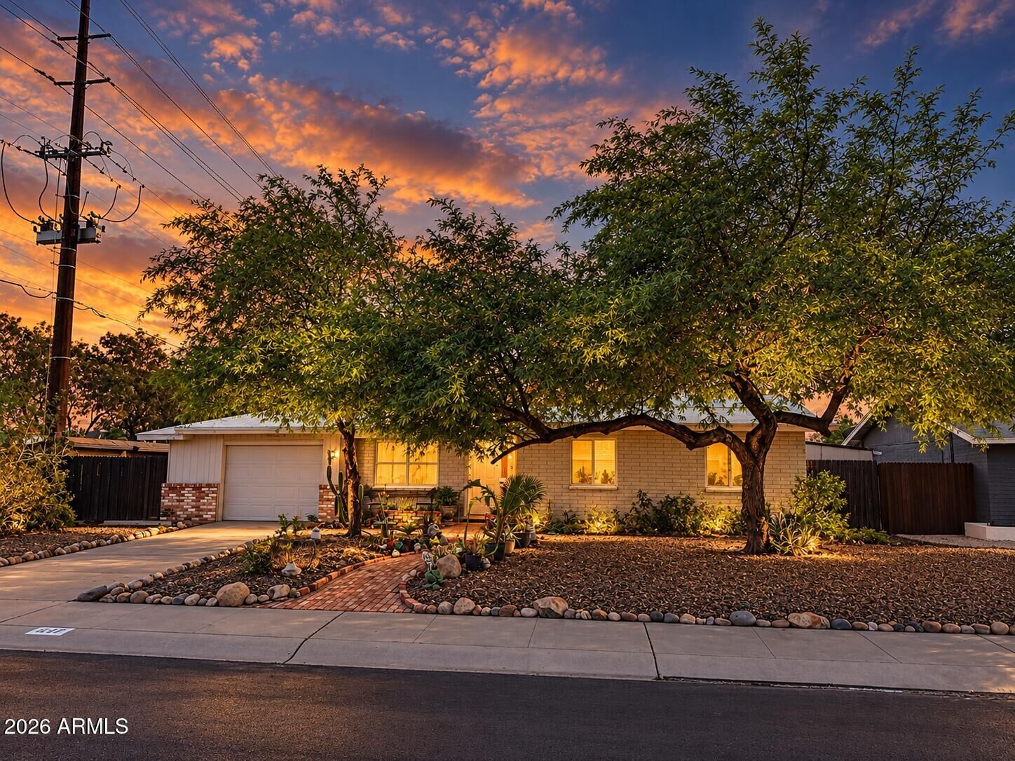 Property Photo:  1247 E Valerie Drive  AZ 85288 