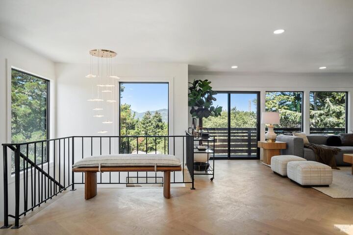 Property Photo: 470 Wellesley Avenue CA 94941