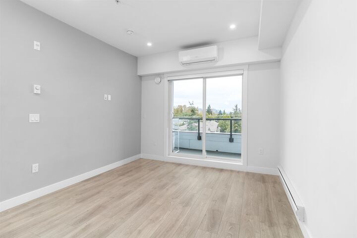 Property Photo:  14438 72 Avenue 4xx  BC V3S 0B6 
