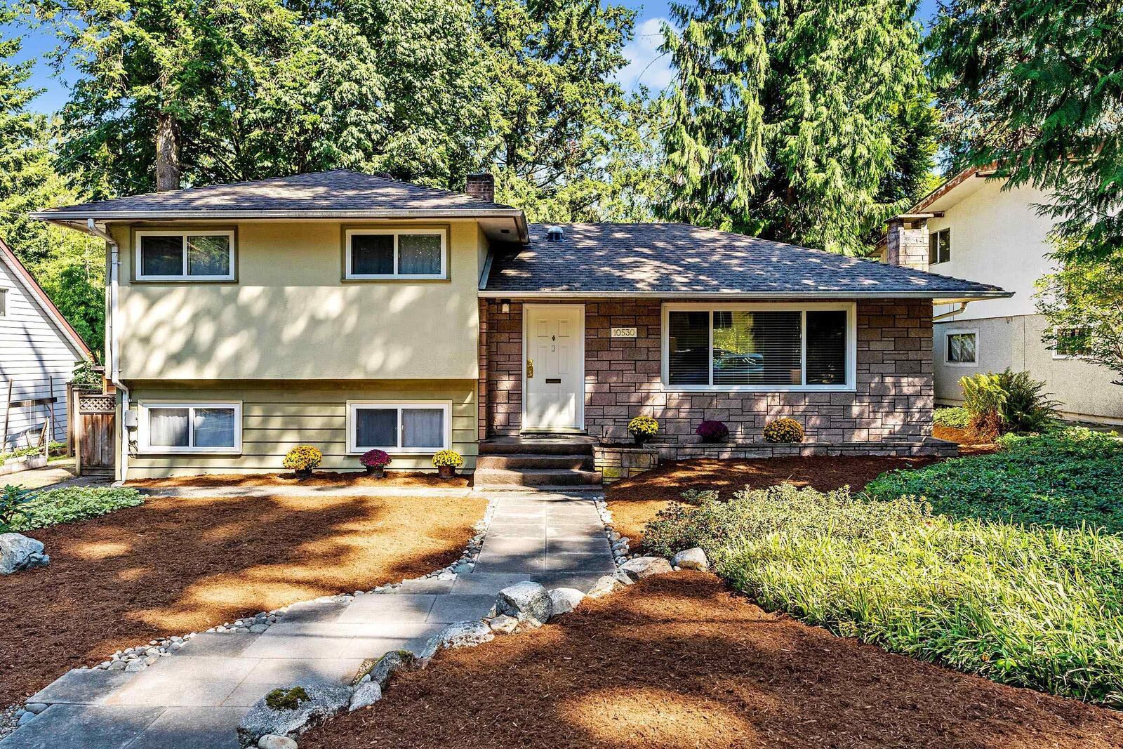 Property Photo:  10530 154A Street  BC V3R 4K1 