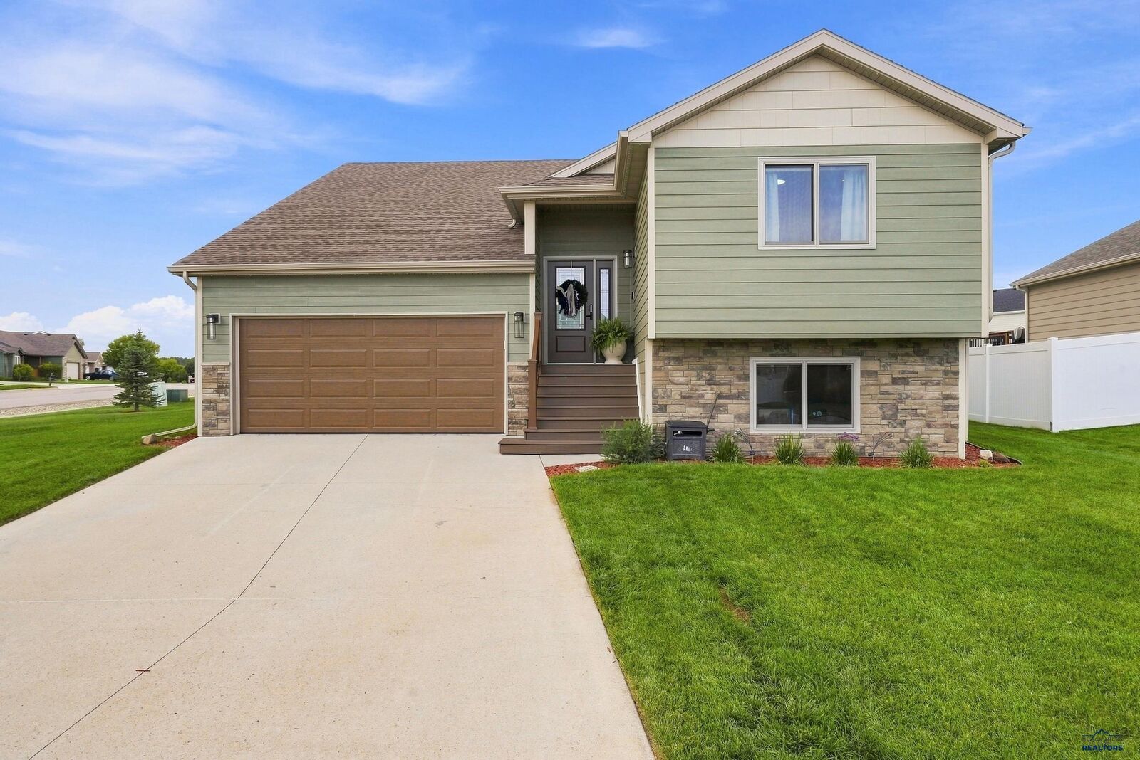 Property Photo:  4301 Donegal Way  SD 57702 