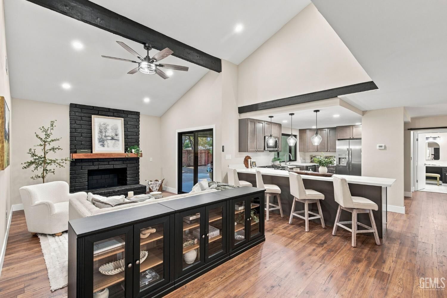 Property Photo:  6805 Saddleback Drive  CA 93309 