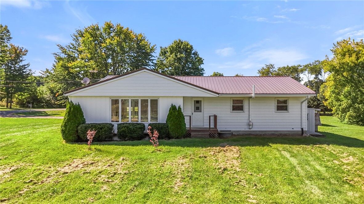 Property Photo:  2405 Altay Road  NY 14878 