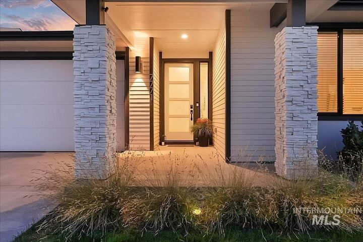 Property Photo: 7771 W Daybreak Run Ct ID 83646