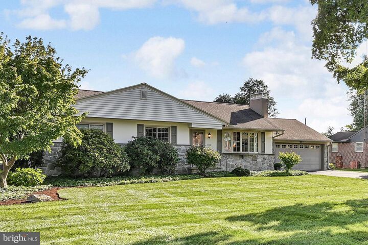 Property Photo:  100 Corry Avenue  PA 17601 