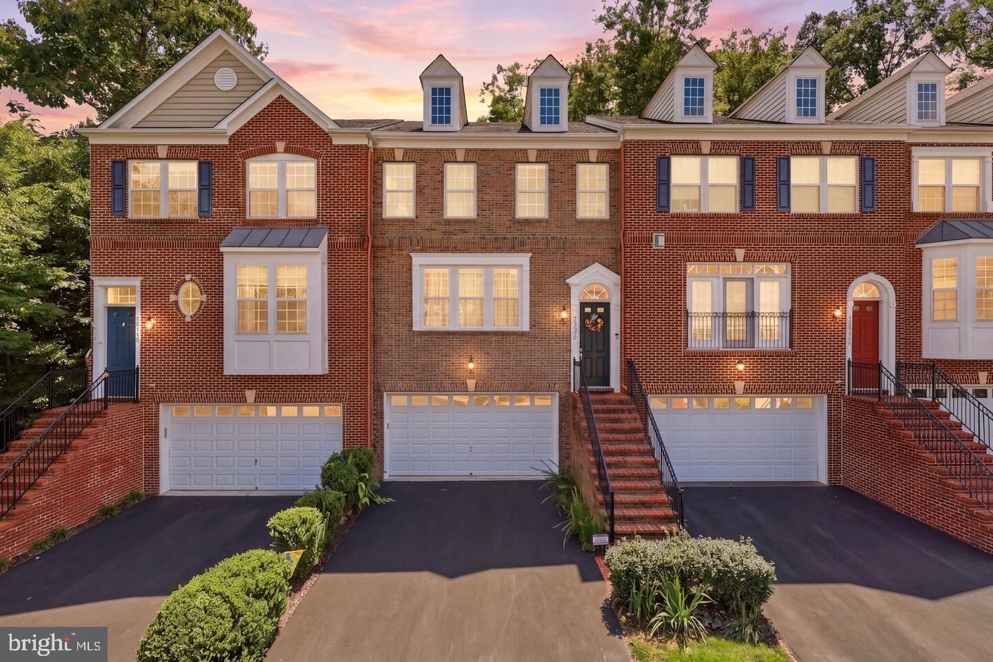 Property Photo: 20200 Center Brook Square VA 20165