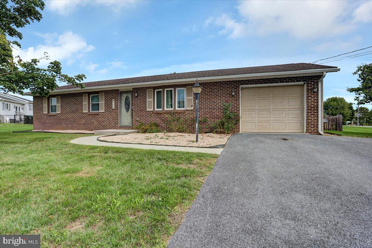 Property Photo: 9140 Tea Drive PA 17236