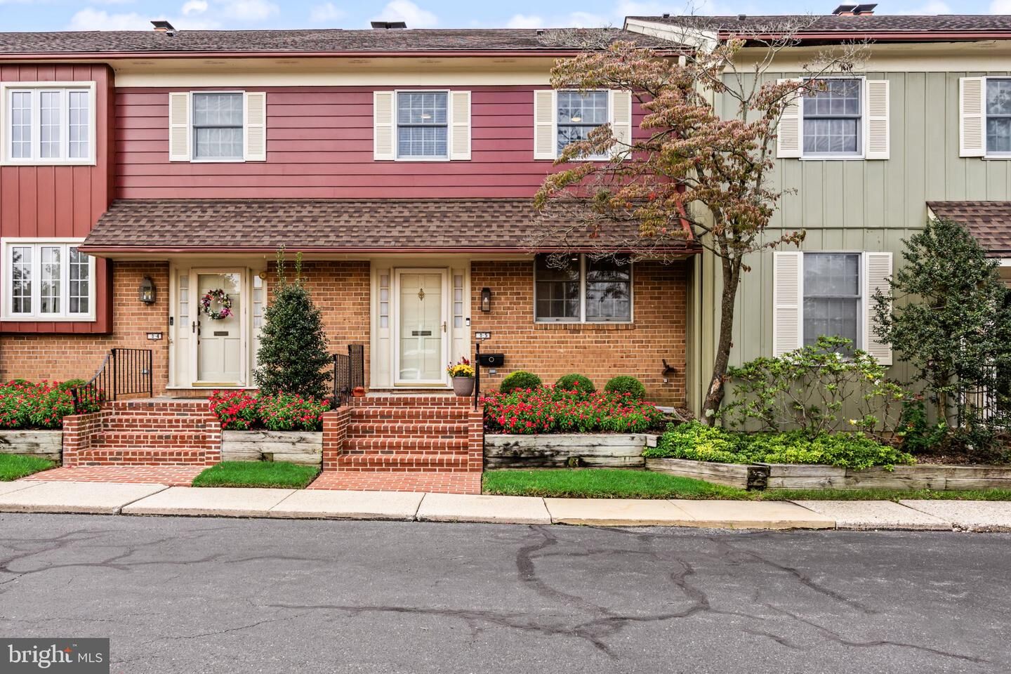 Property Photo: 633 E Main Street D5 NJ 08057