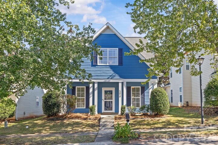 Property Photo: 13818 Carleen Way NC 28213