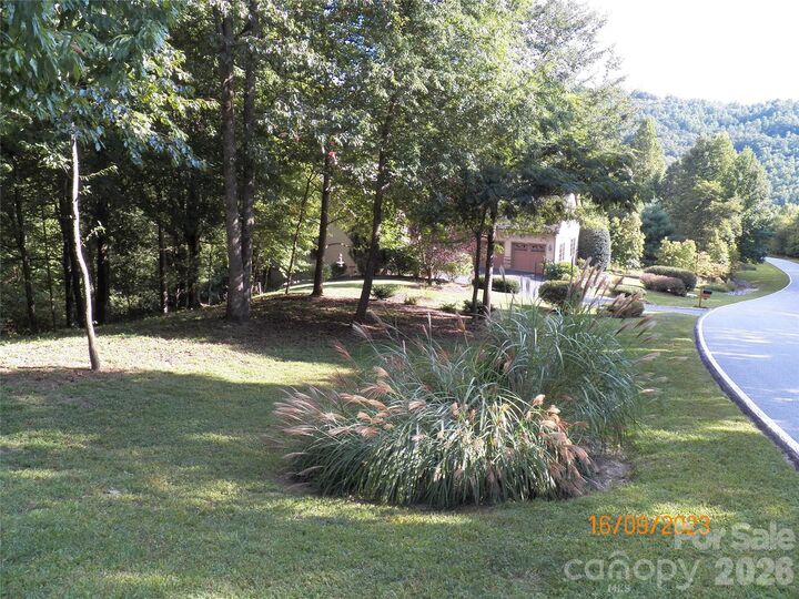 Property Photo:  270 Somersby Parkway  NC 28739 