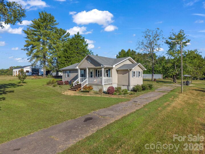 Property Photo:  923 Green Creek Drive  NC 28722 
