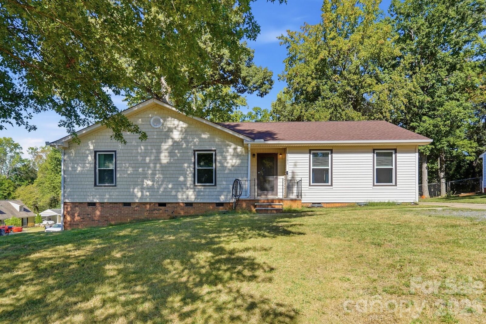 Property Photo:  6301 Dwightware Boulevard  NC 28227 