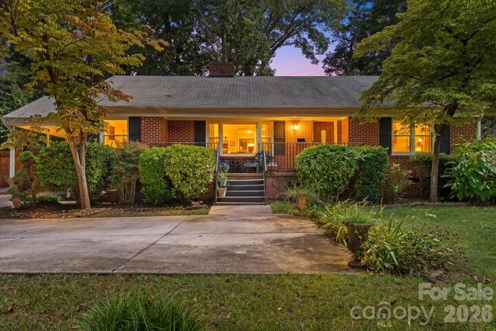 Property Photo:  1720 Flynwood Drive  NC 28205 