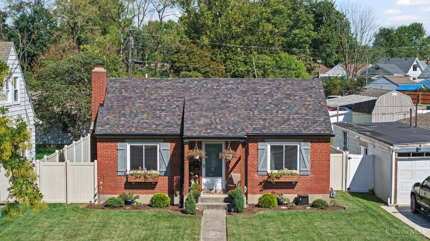 Property Photo:  1052 Wilmington Avenue  OH 45420 