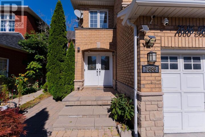 Property Photo:  7686 Black Walnut Trail  ON L5N 8A6 