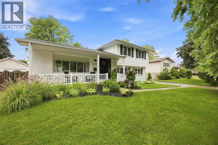 Property Photo:  1271 Severin Drive South  ON N7S 2B9 
