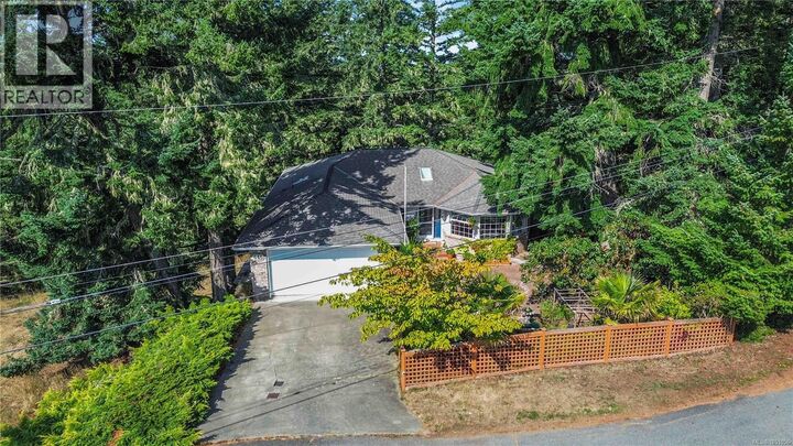 Property Photo: 646 Cains Way BC V9Z 1C6