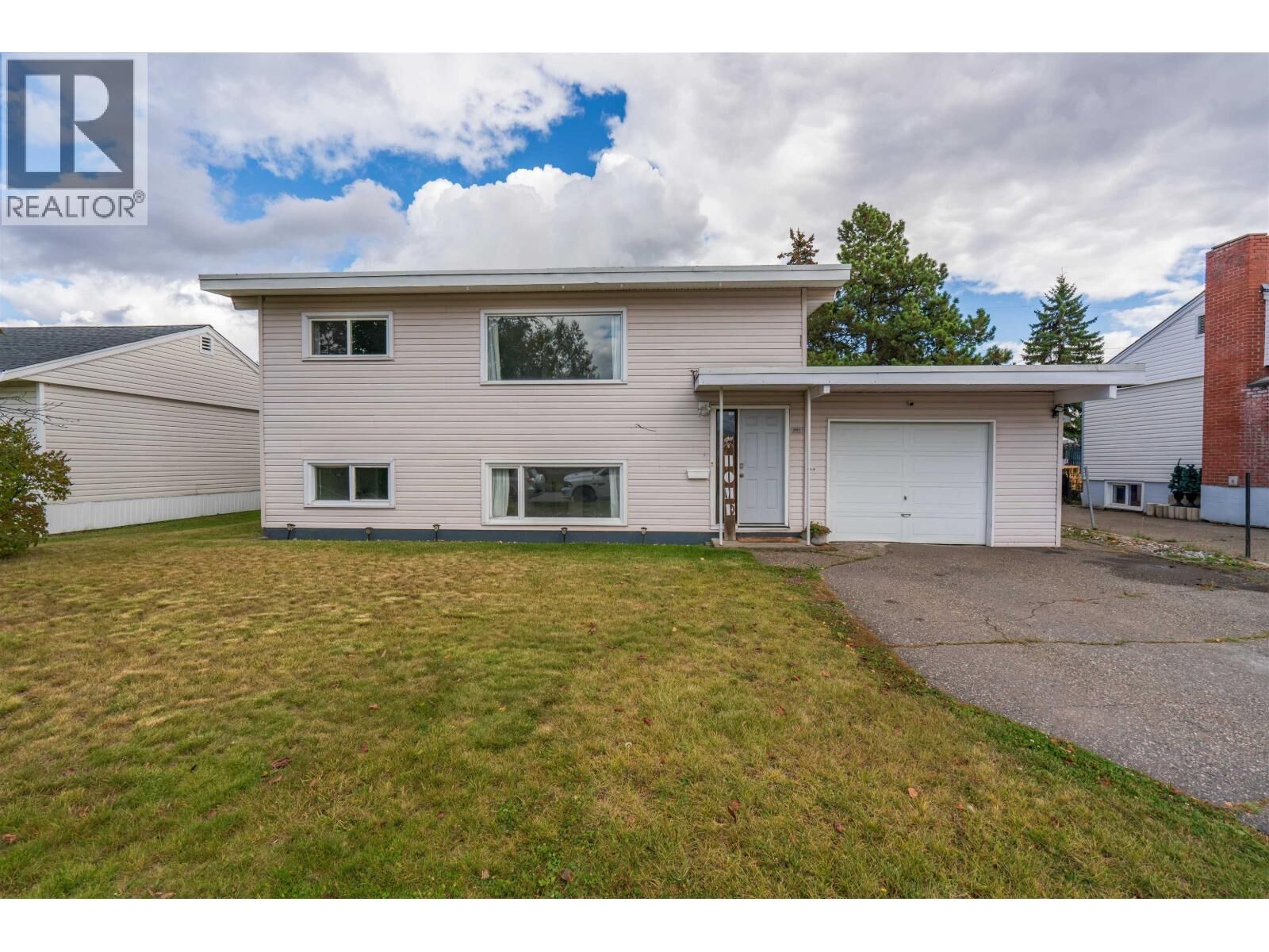Property Photo:  894 Irwin Street  BC V2M 2X9 
