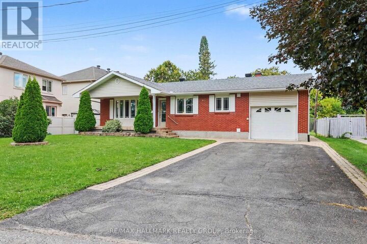 Property Photo:  5 Argue Drive  ON K2E 6R9 