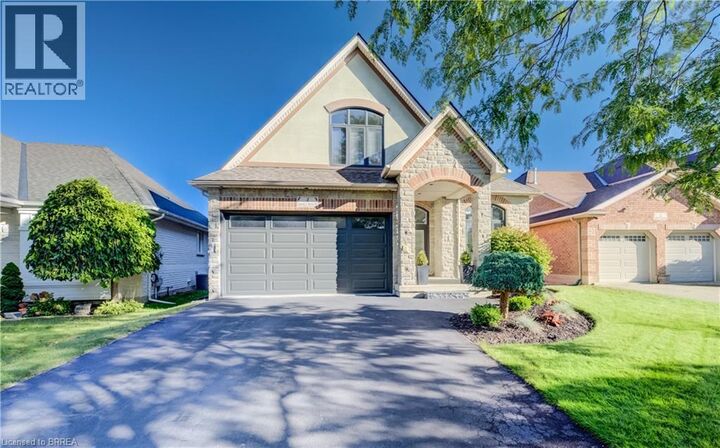 Property Photo:  4 Lawren S Harris Drive  ON N3R 7Z6 