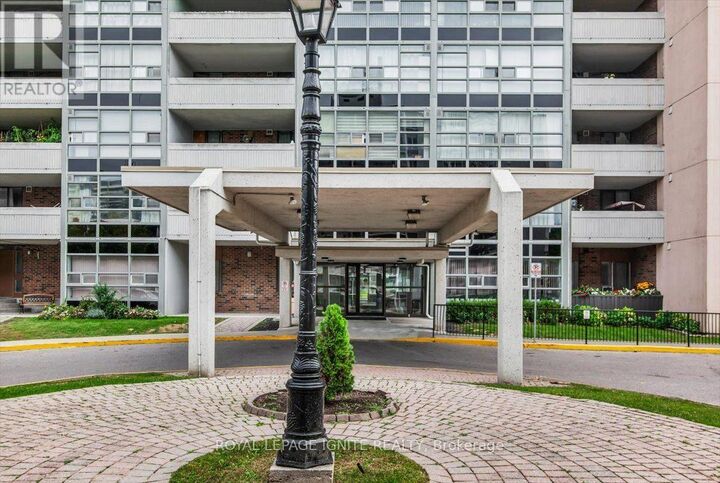 Property Photo:  3380 Eglinton Avenue East 1712  ON M1J 3L6 