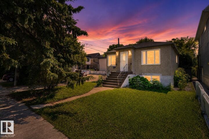 Property Photo:  10607 73 Ave NW  AB T6E 1C3 