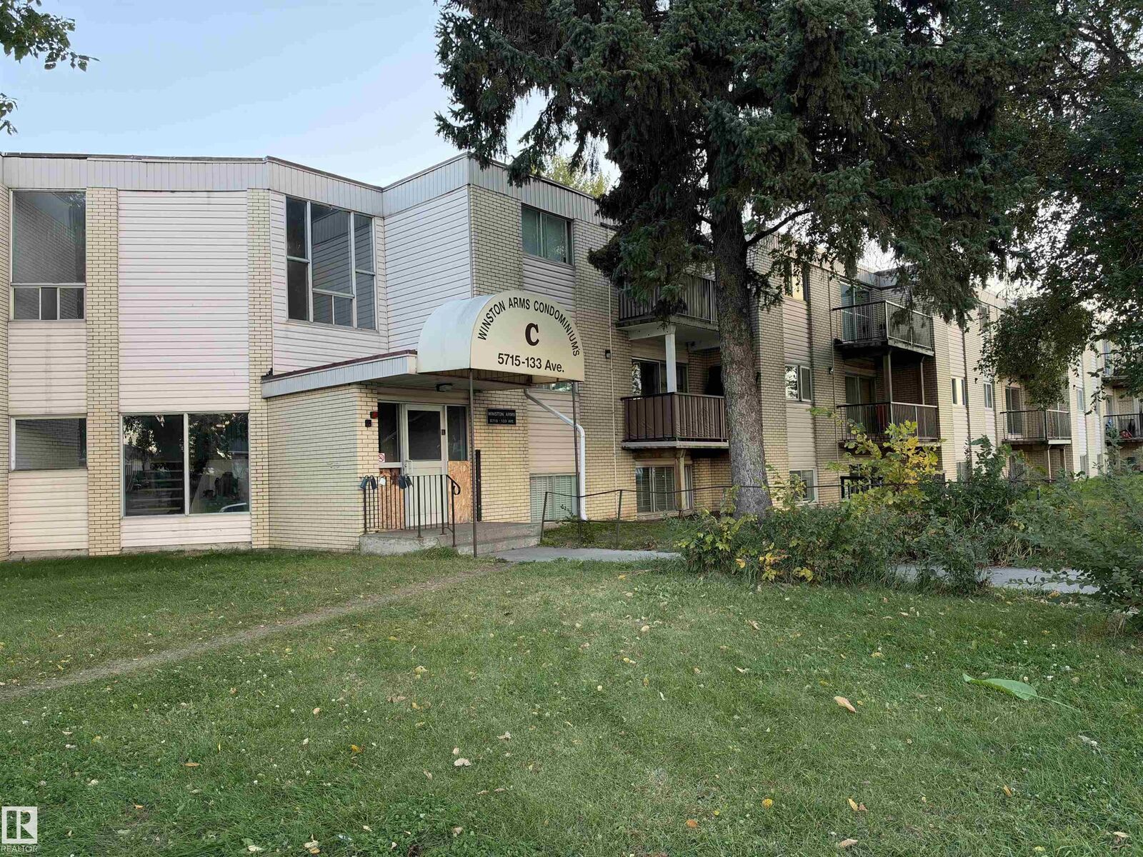 Property Photo:  13230 Fort Road NW 3B  AB T5A 1C2 