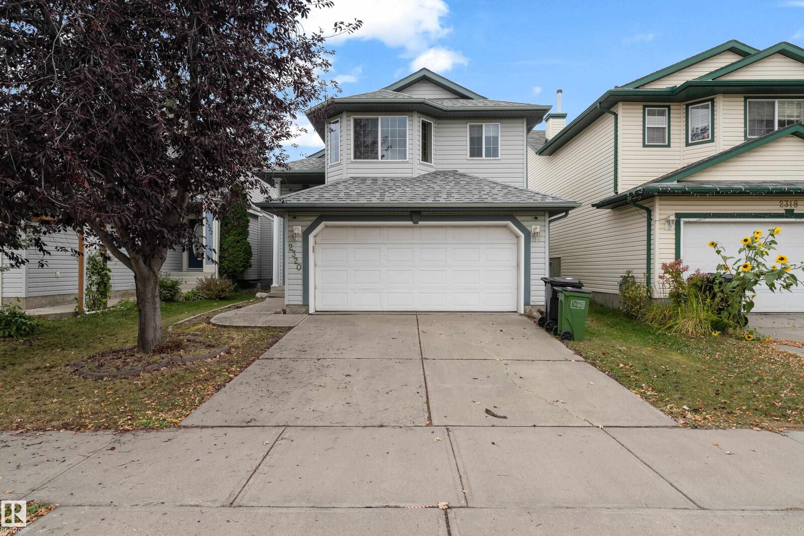 Property Photo:  2320 37A Ave NW NW  AB T6T 1P4 