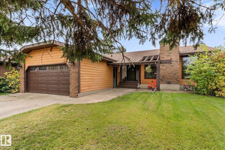 Property Photo:  6 Marmot Avenue  AB T7X 3L5 