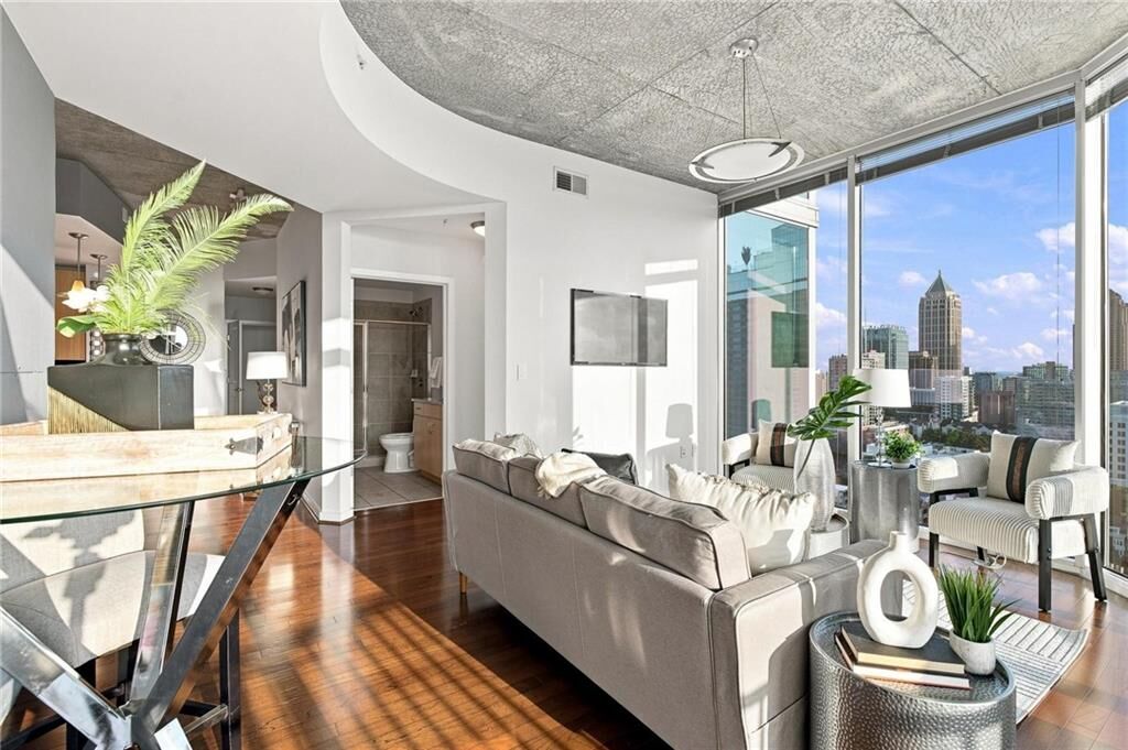 Property Photo:  860 Peachtree Street NE 2101  GA 30308 