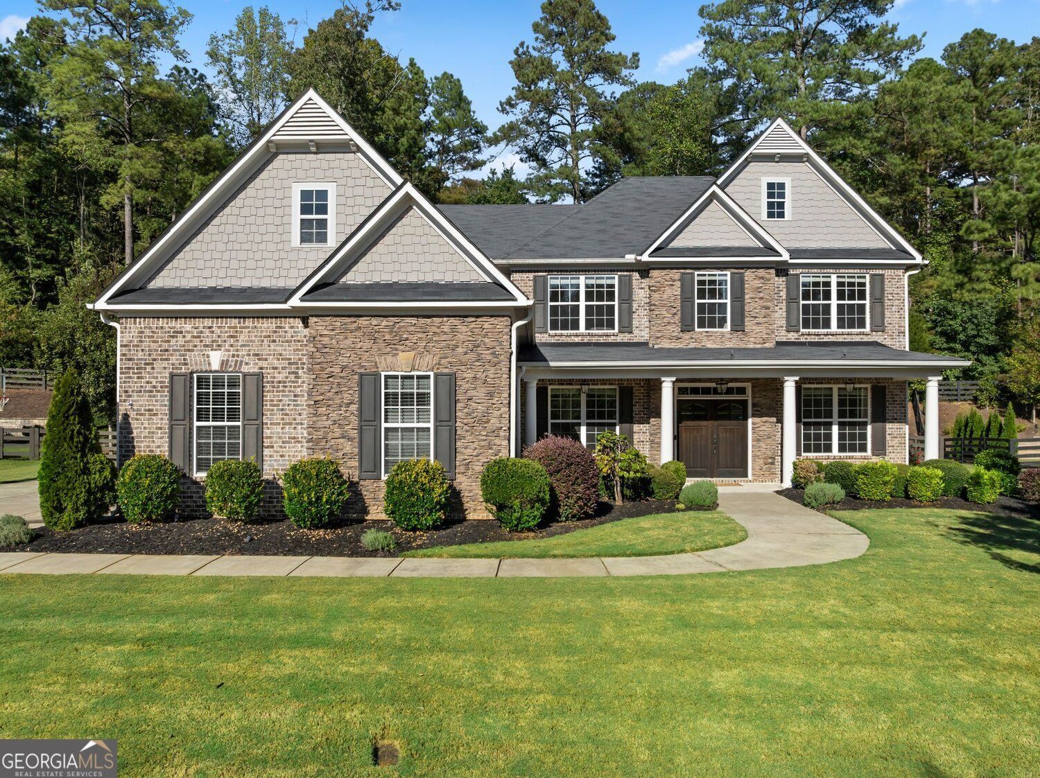 Property Photo: 6660 Canyon Cove GA 30028