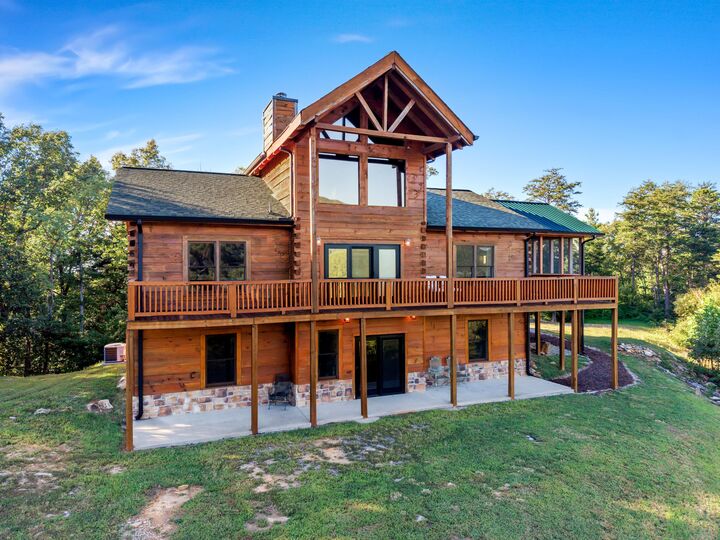 Property Photo:  1099 Smithfield Road  TN 37385 