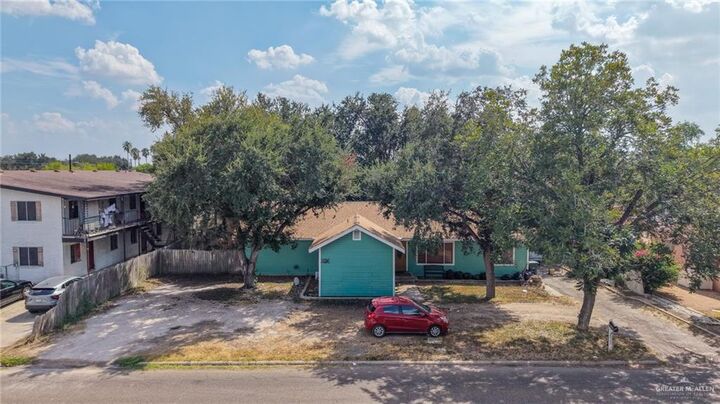 Property Photo:  212 E 11th Street  TX 78589 