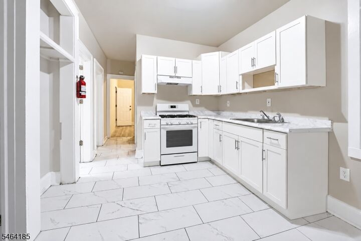 Property Photo: 17 Arverne Ter NJ 07111