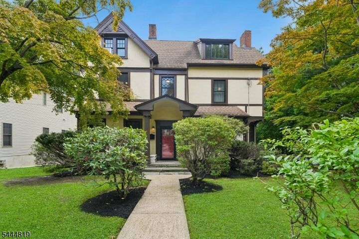 Property Photo:  70 Hillside Ave  NJ 07052 