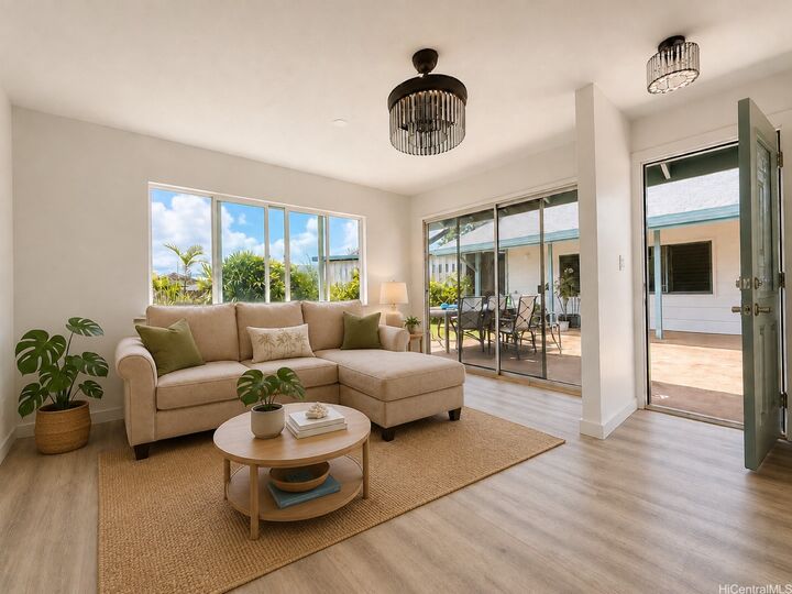 Property Photo:  94-378 Keehuhiwa Street B  HI 96789 