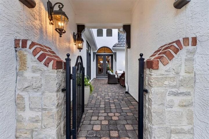 Property Photo: 15216 Fontana Street KS 66224