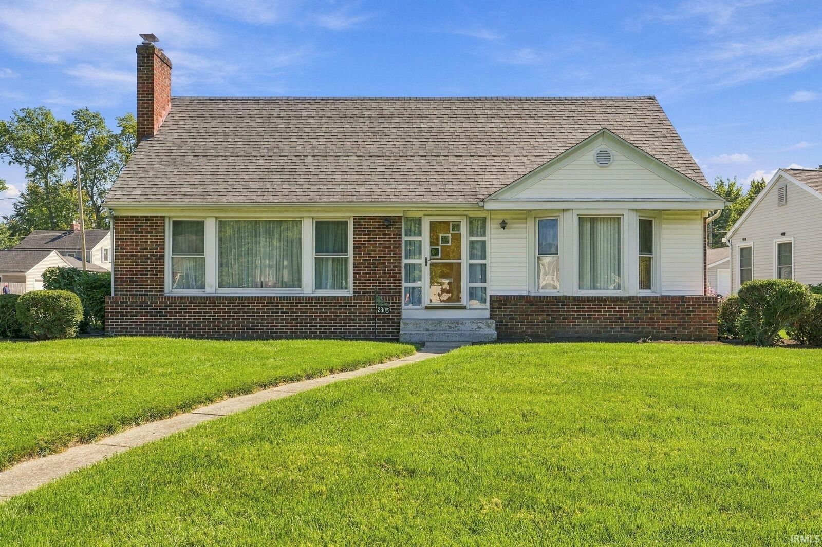 Property Photo: 2305 Hiawatha Boulevard IN 46809