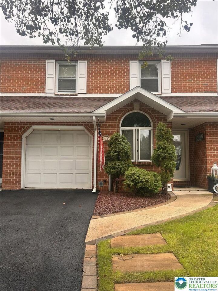 Property Photo: 2324 Covington Avenue PA 18017