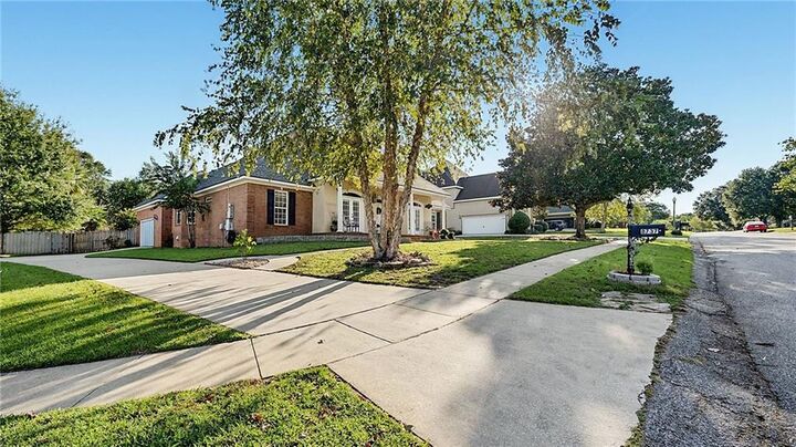 Property Photo: 8737 Woodchester Court AL 36619