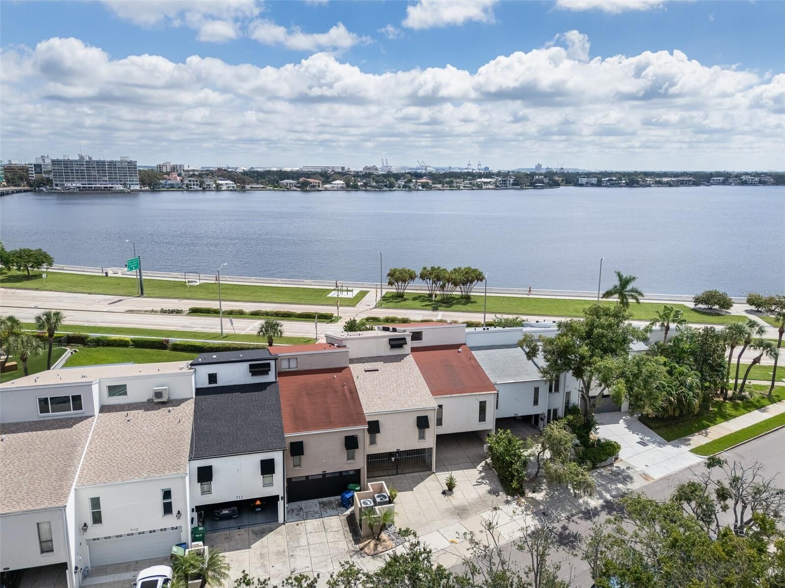 Property Photo: 716 S Brevard Avenue FL 33606