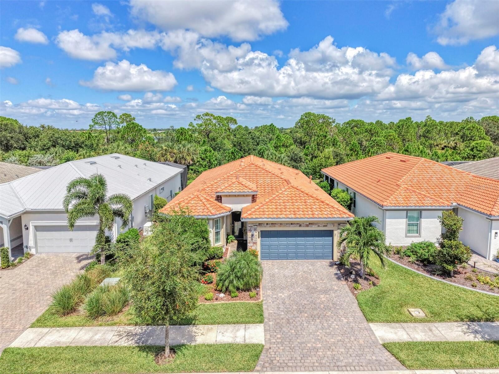 Property Photo:  10088 Coral Shore Drive  FL 34223 